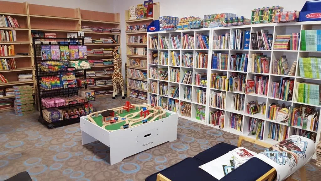 Kids' section, complete with games and books. Photo: Pablo Sierra