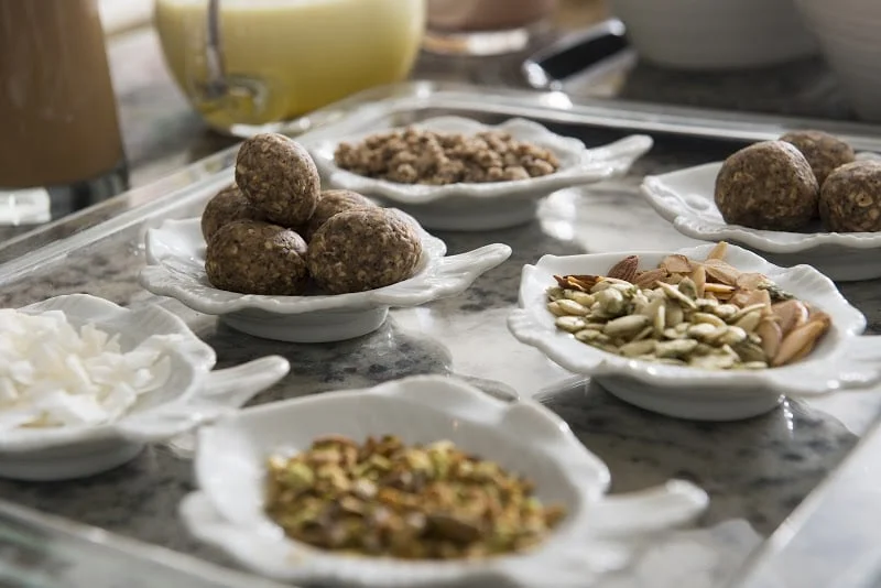 Toli Moli's surprise offerings of little crunchy, snacky things and falooda toppings. (photo: Les Joueurs Photography)