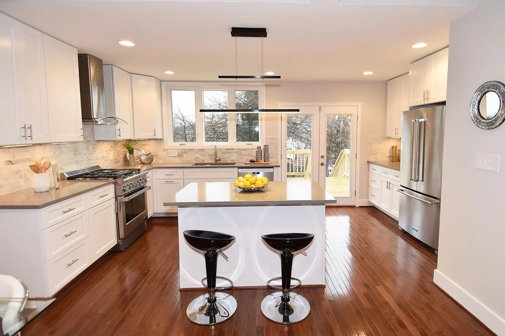 Gourmet kitchen of 823 Emerson Street NW