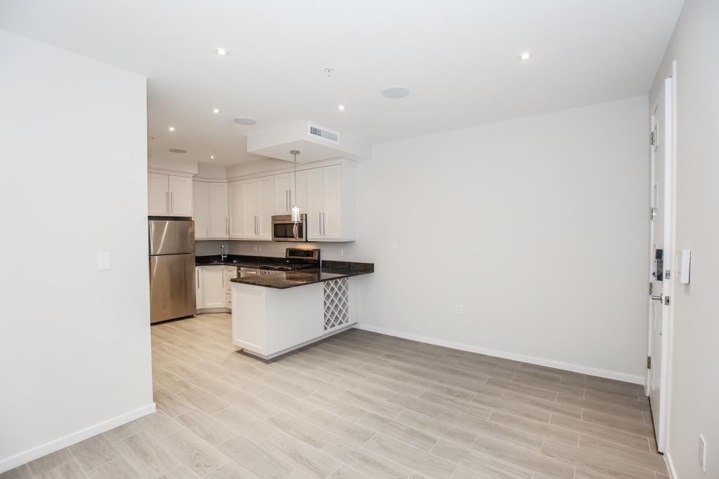6-Living Room - Unit 2.jpg