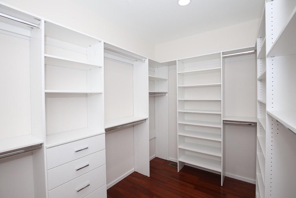 22 Master Bedroom CLOSET - Unit 3.jpg