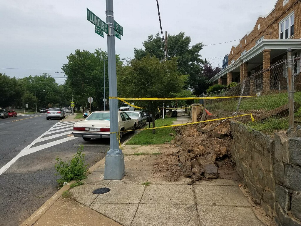 DCRA put up caution tape around the damaged wall (Photo: DC MOCRS)