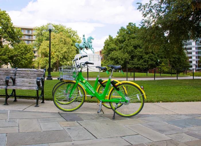 (photo: LimeBike)