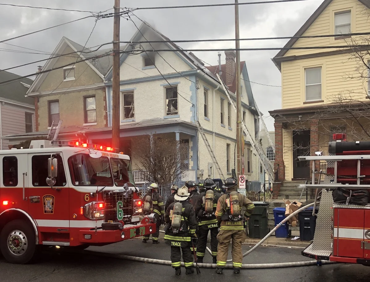 DC Fire and EMS on-scene at the fire (photo: Grayson Dixon)
