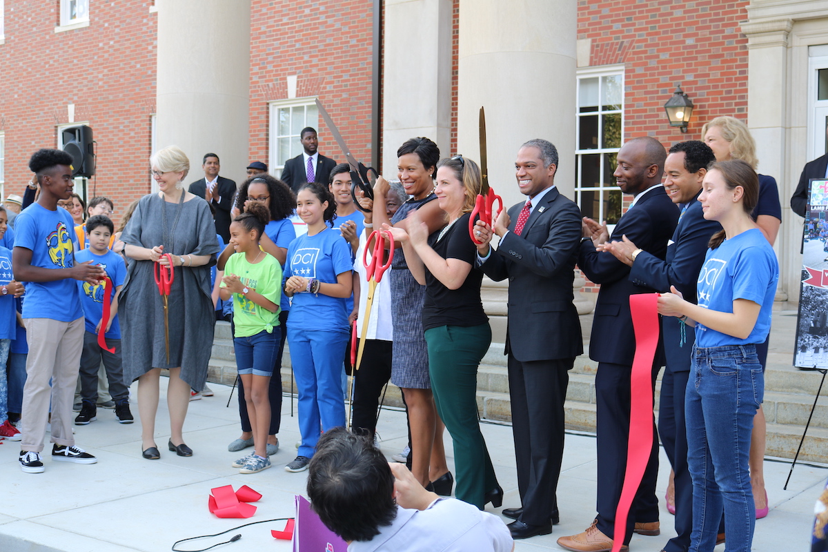 Councilmember Todd cuts the ribbon on DC International School, one of Ward 4’s newest dual language programs, located on the Walter Reed Campus.