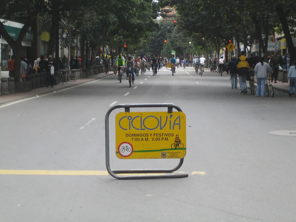 Ciclovía sign in Bogotá (Photo: Micah MacAllen )