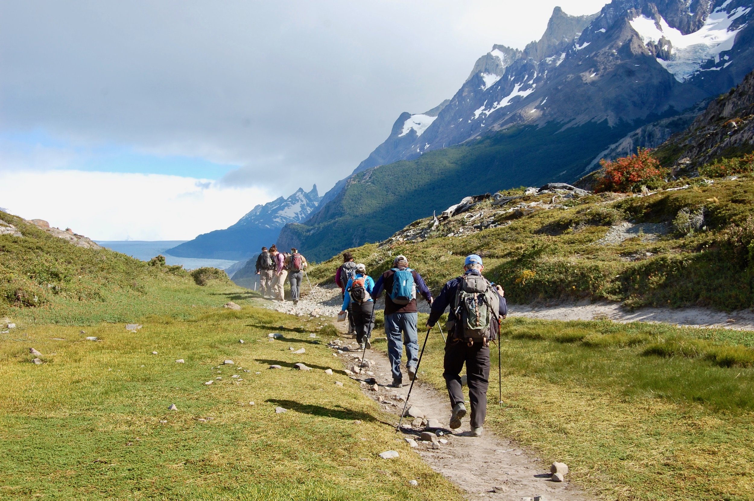 patagonia hiking tour companies
