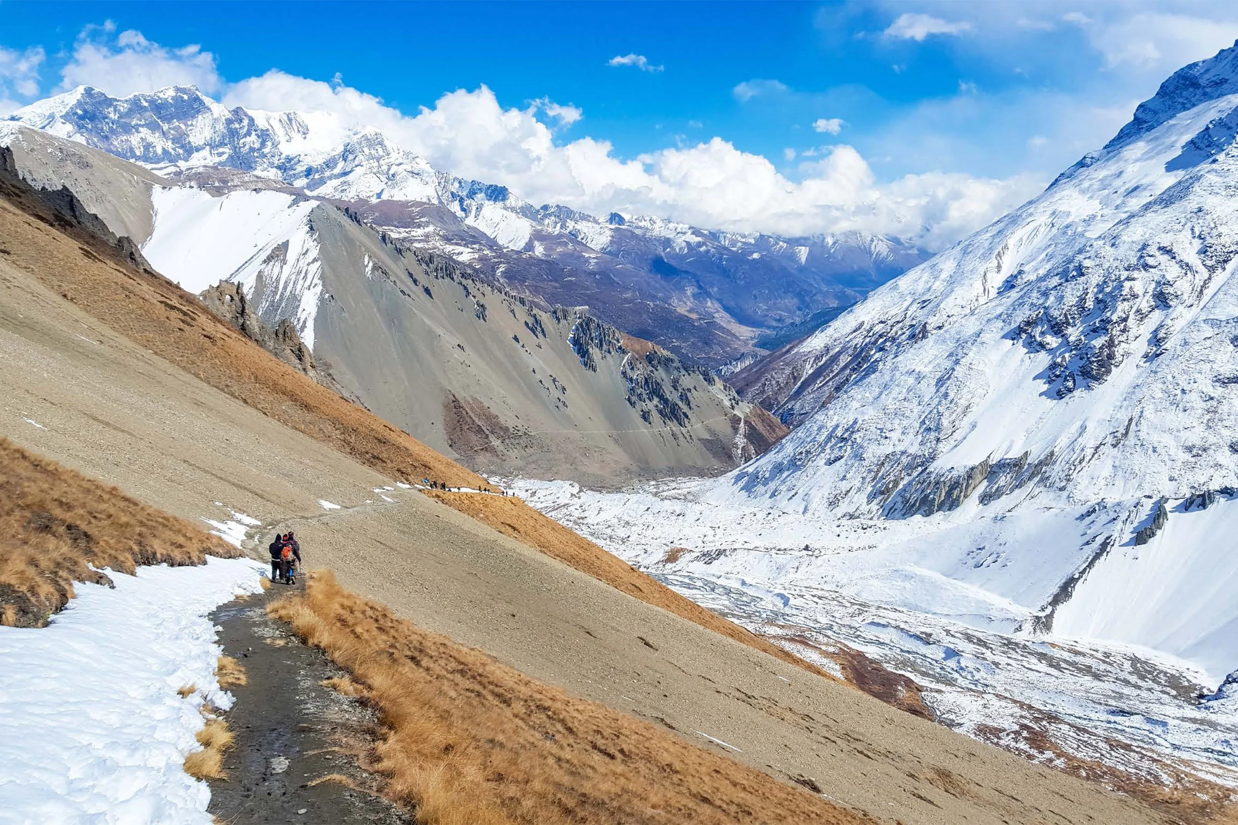 glorious-himalaya-trek-332920-unsplash.jpg