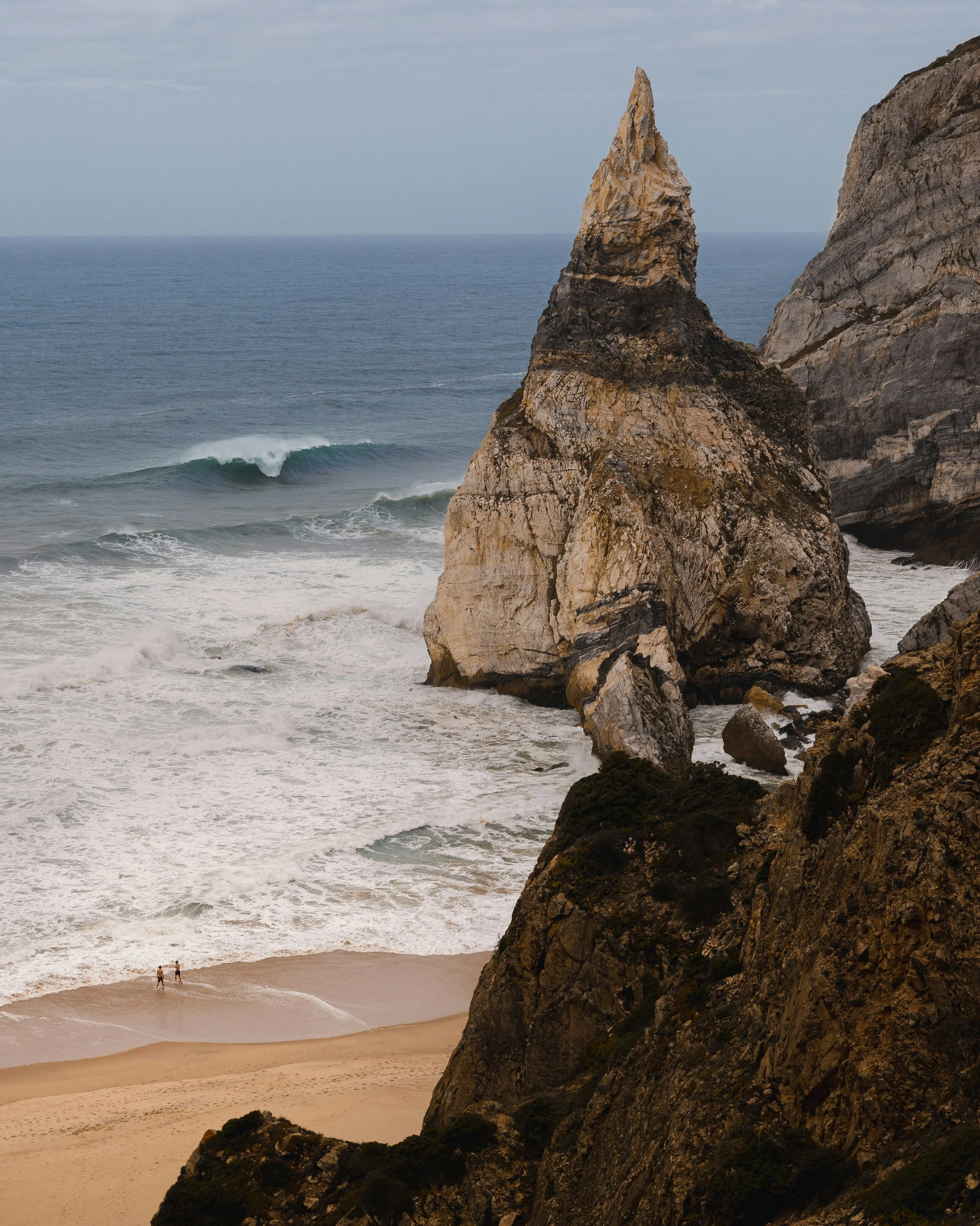 portugal-praia-da-ursa-wild-coast.jpg