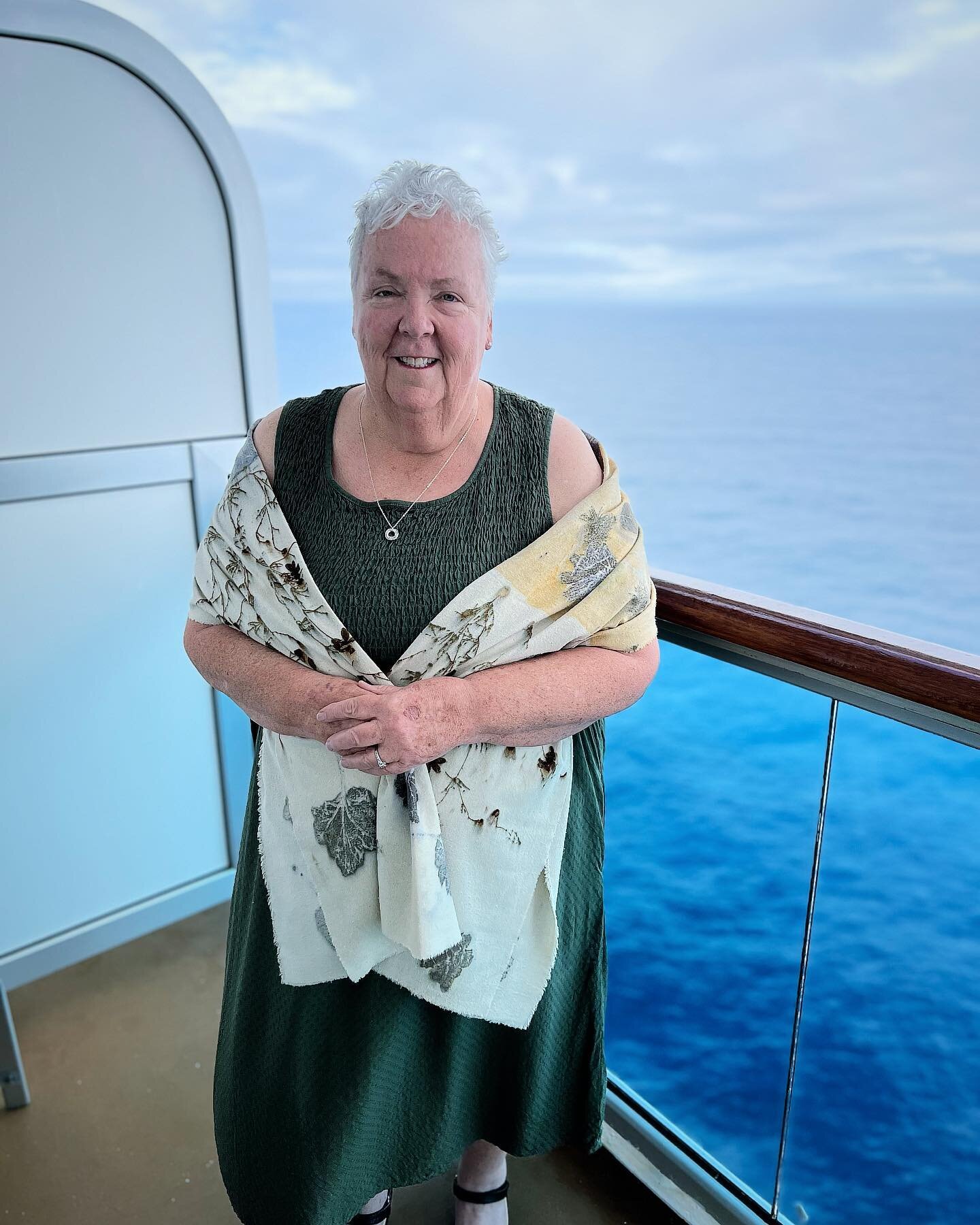 My beautiful dear long-time (since grade school!) friend Rojanne wearing one of my ecoprinted silk shawls on her fabulous cruise! I LOVE getting these happy pictures! And I love that my creations have all kinds of adventures 💜 #friendship #love #wea
