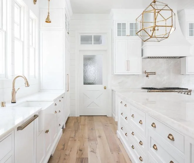 Brass-Hardware.-Kitchen-Cabinet-Brass-Hardware.-The-brass-cabinet-hardware-is-Atlas-and-the-finish-is-Champagne.-brasshardware-kitchenbrasshardware-cabinetbrasshardware-brass-hardware.jpg