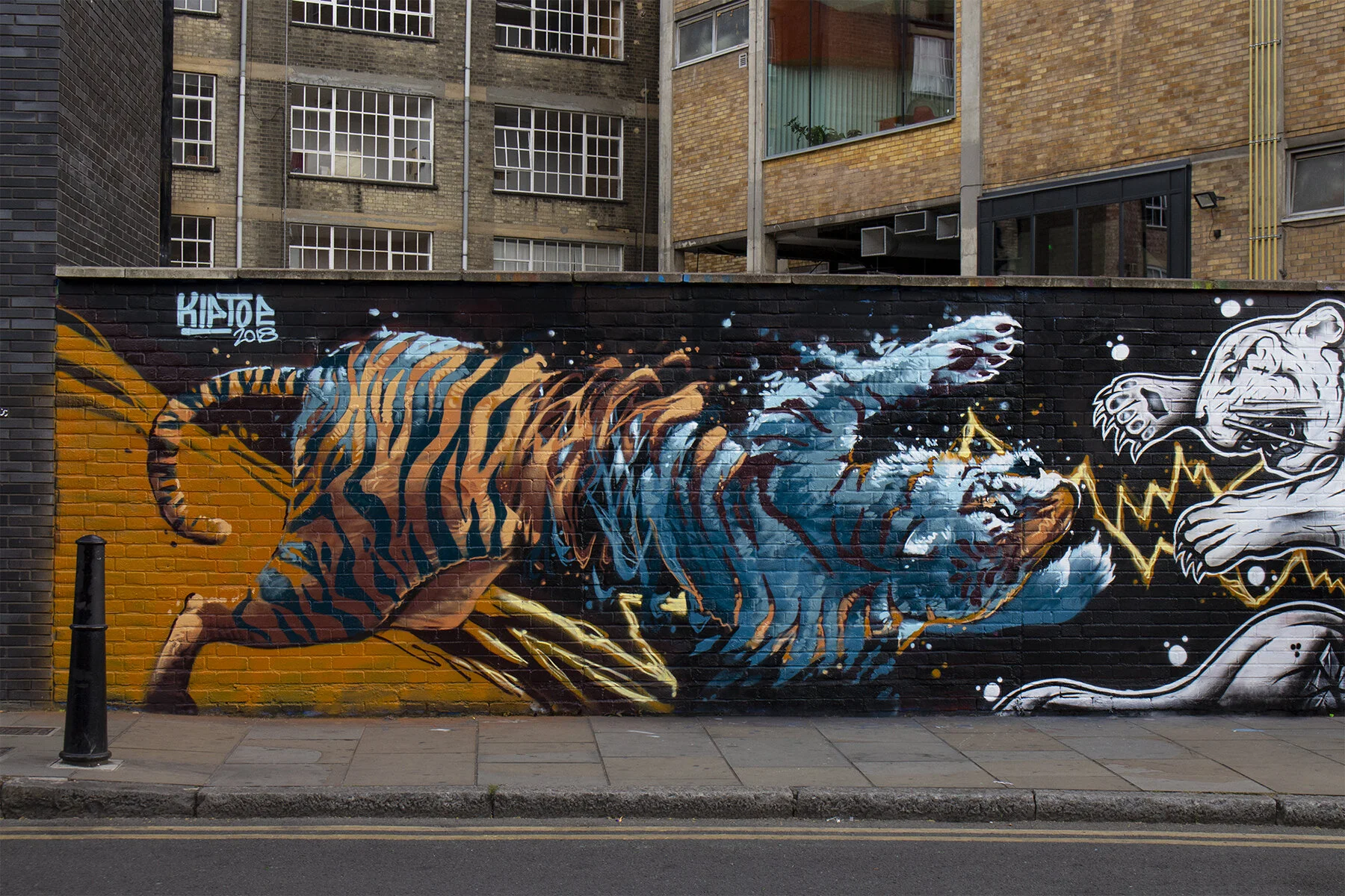 Kiptoe_TigerFight(detail).jpg