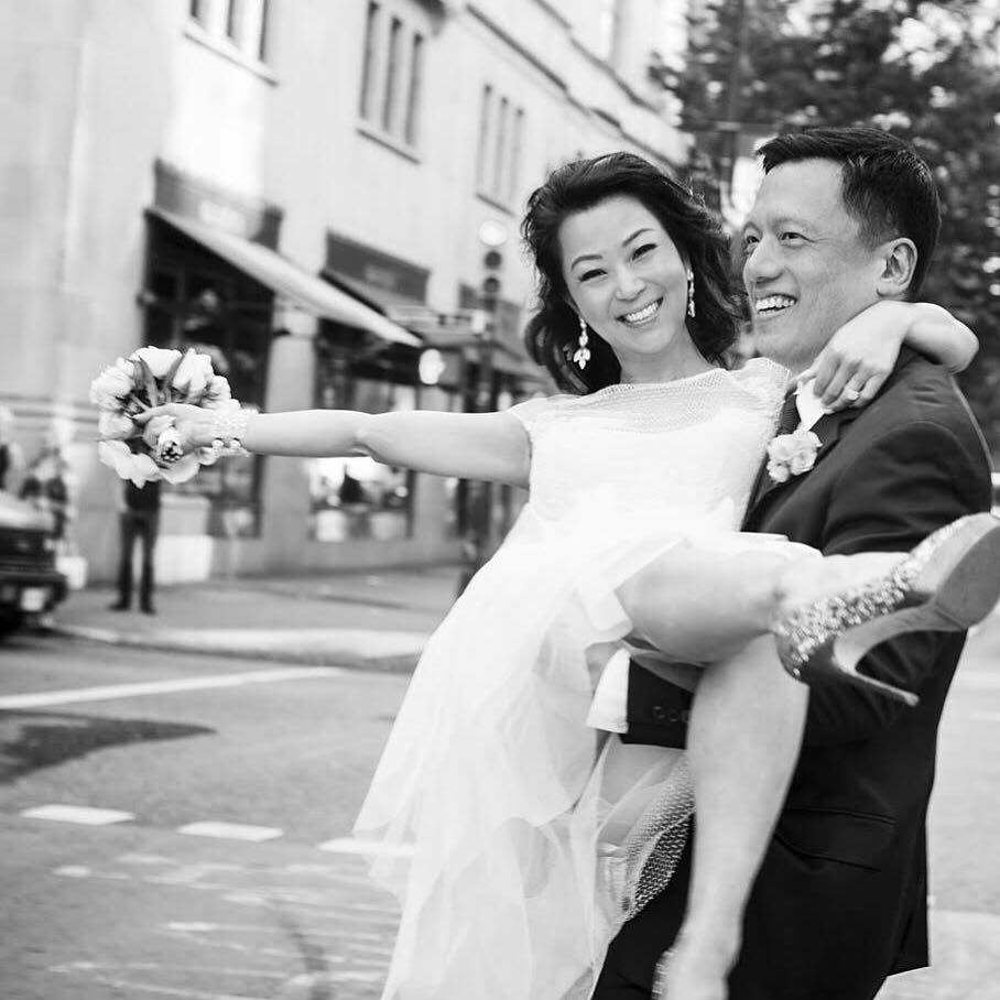 Our brides stop traffic...literally! Congratulations to our #ElsaCorsiBride Irene from @purenailbar who said her sparkling I Do's this weekend! And of course, Sandra from Yaletown Photography & Yaletown Wedding Gallery for capturing it all! Mmakeup and Hair by Margaret Lai makeup & hair !