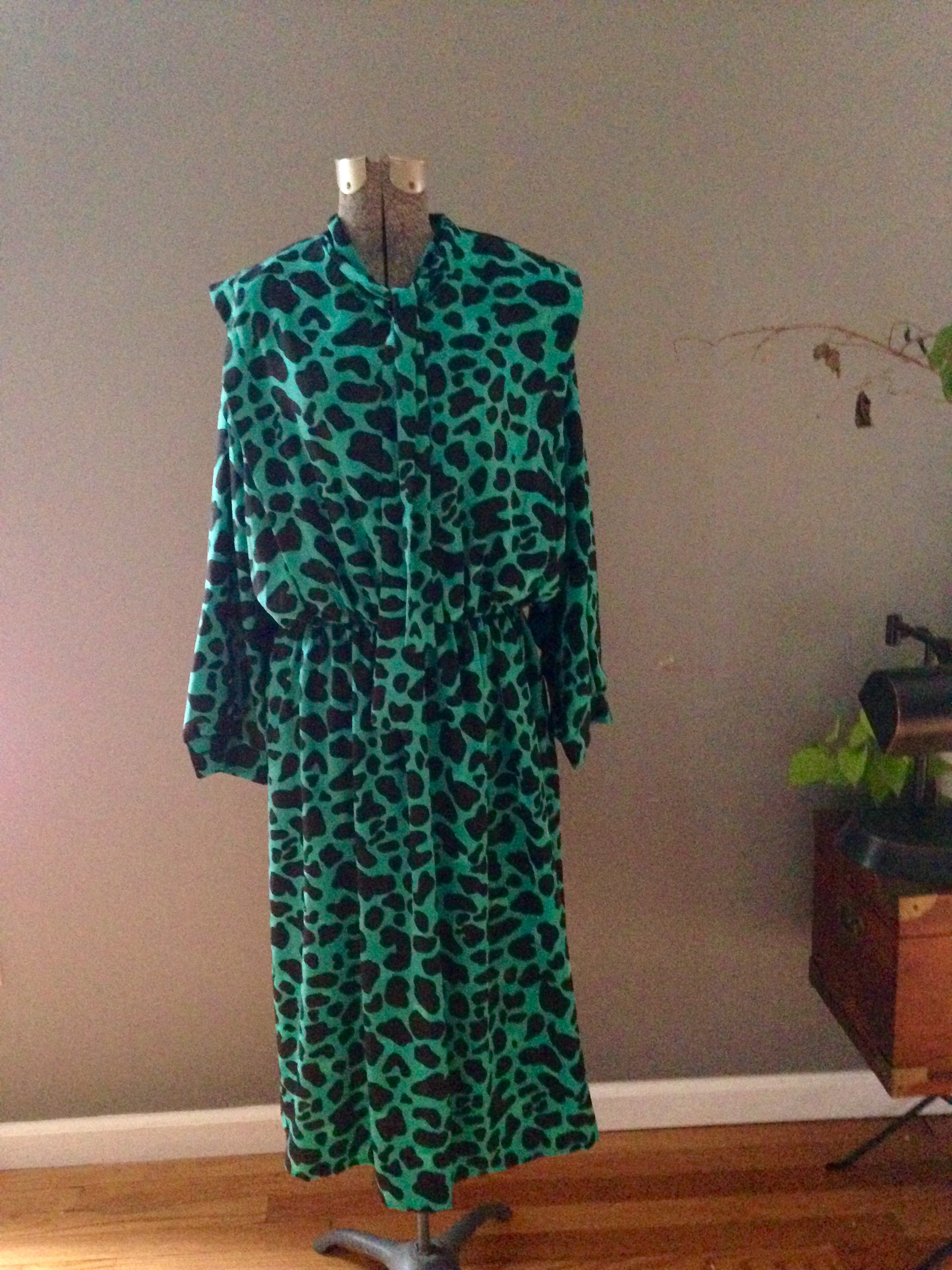 green leopard dress