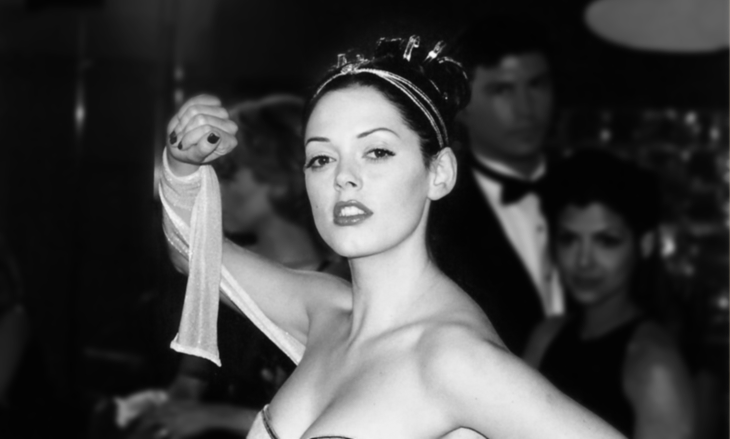 cover-courtney_bw_blurred.jpg