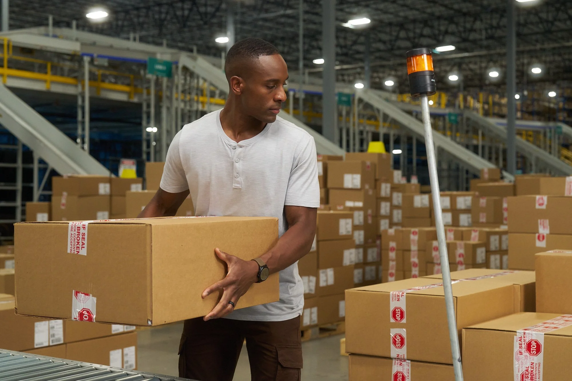20250710_UPS_Hales-Photo_Conveyor_0034.jpg