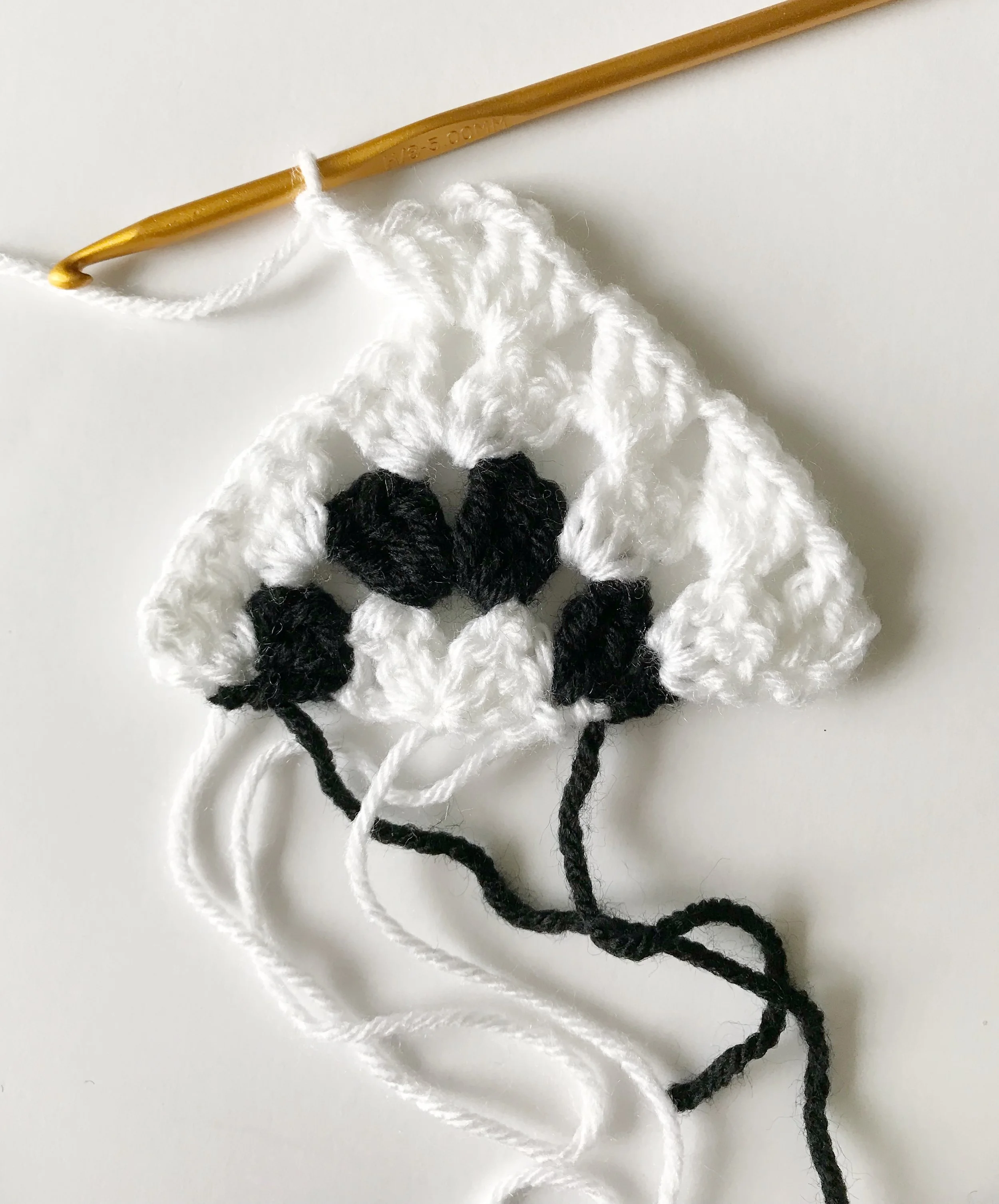 The Mabel BlanketFree Crochet Pattern — Meghan Makes Do