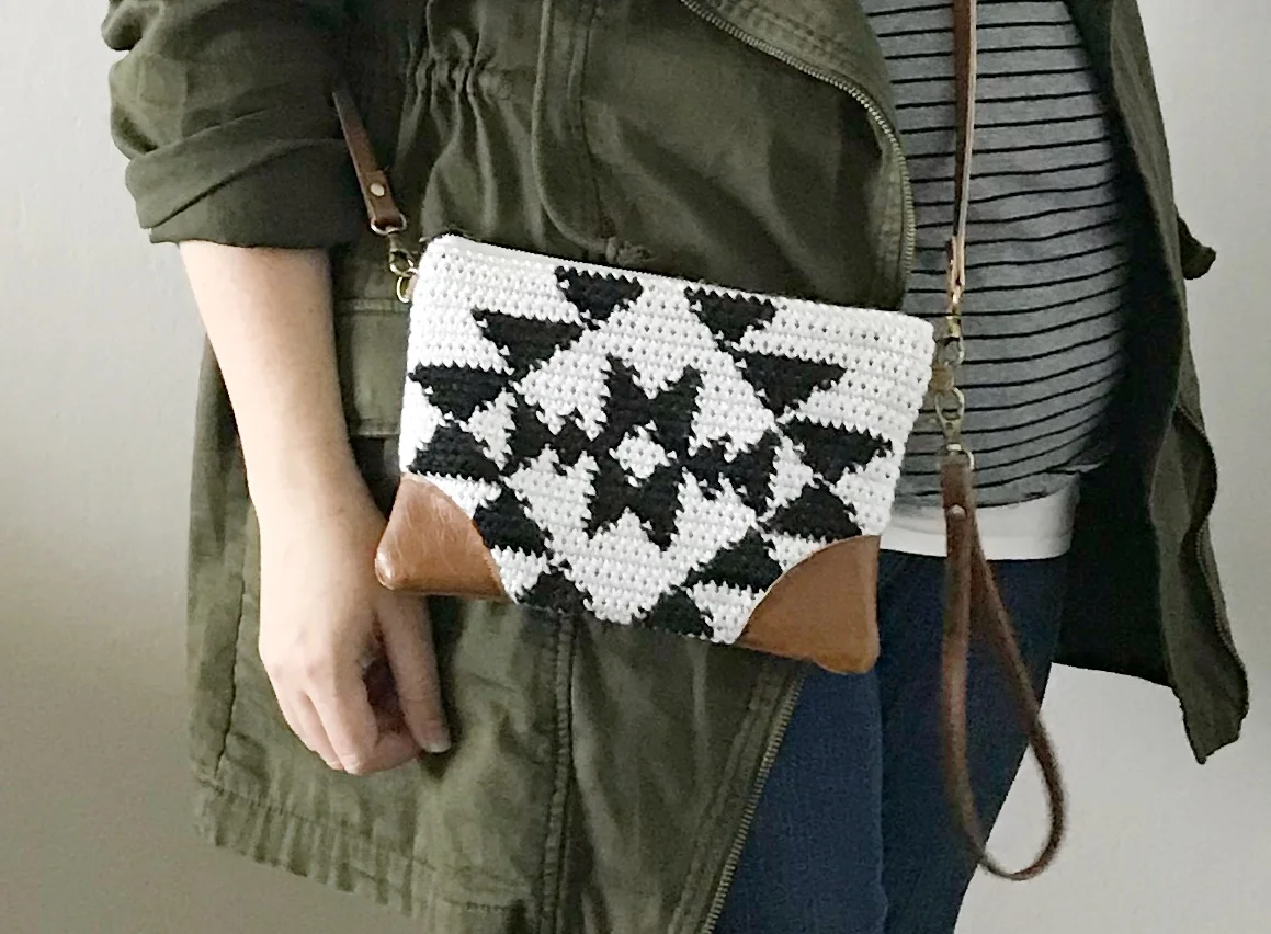 The Clara Clutch