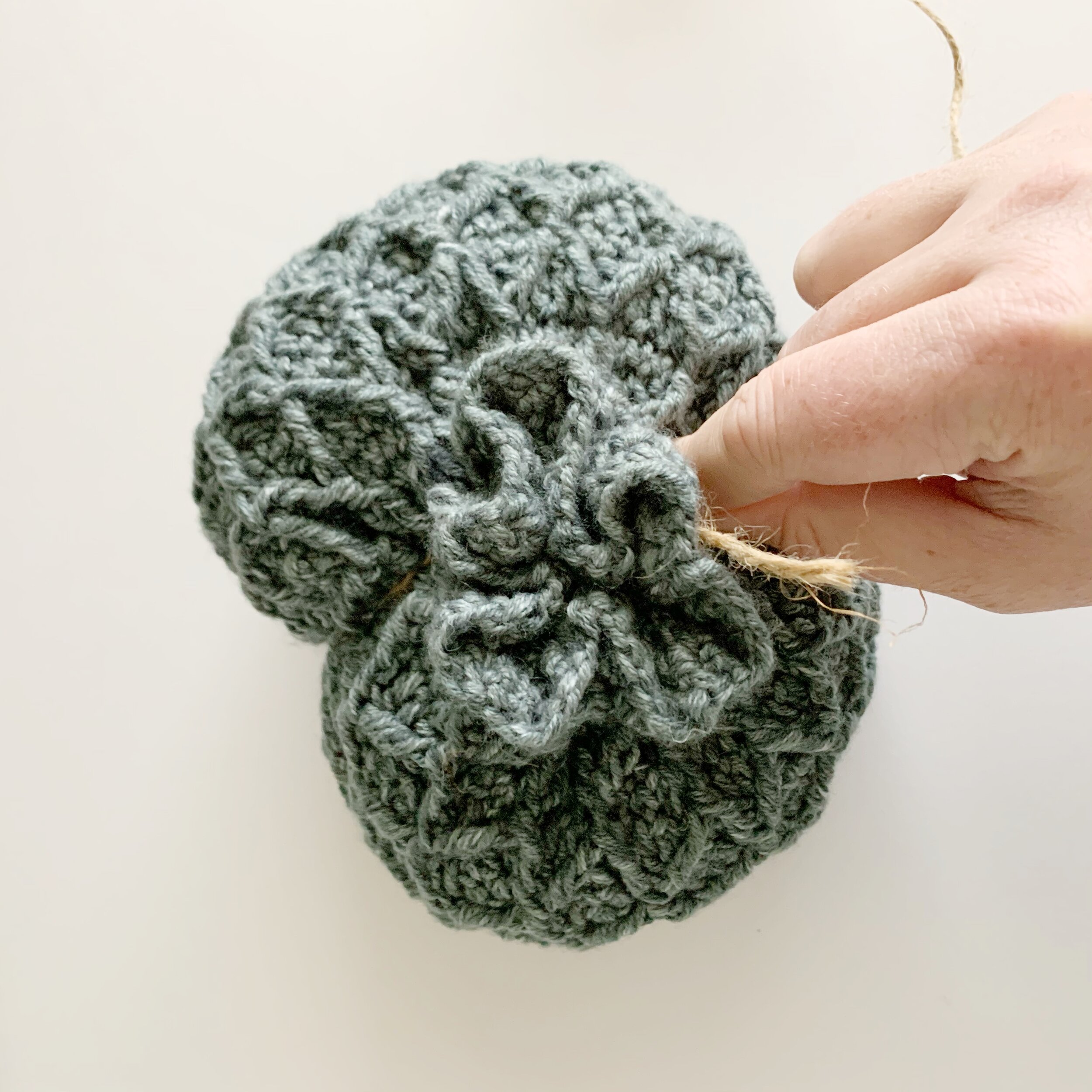 Crochet Pattern- The Wavel Pumpkin — Meghan Makes Do