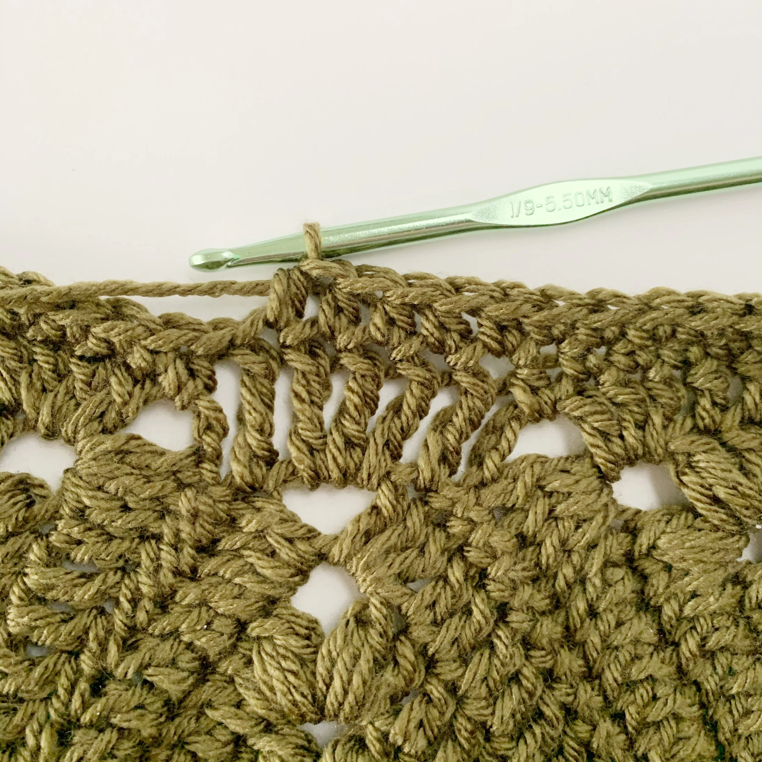 The Livy Throw Free Crochet Pattern Meghan Makes Do Crochet 