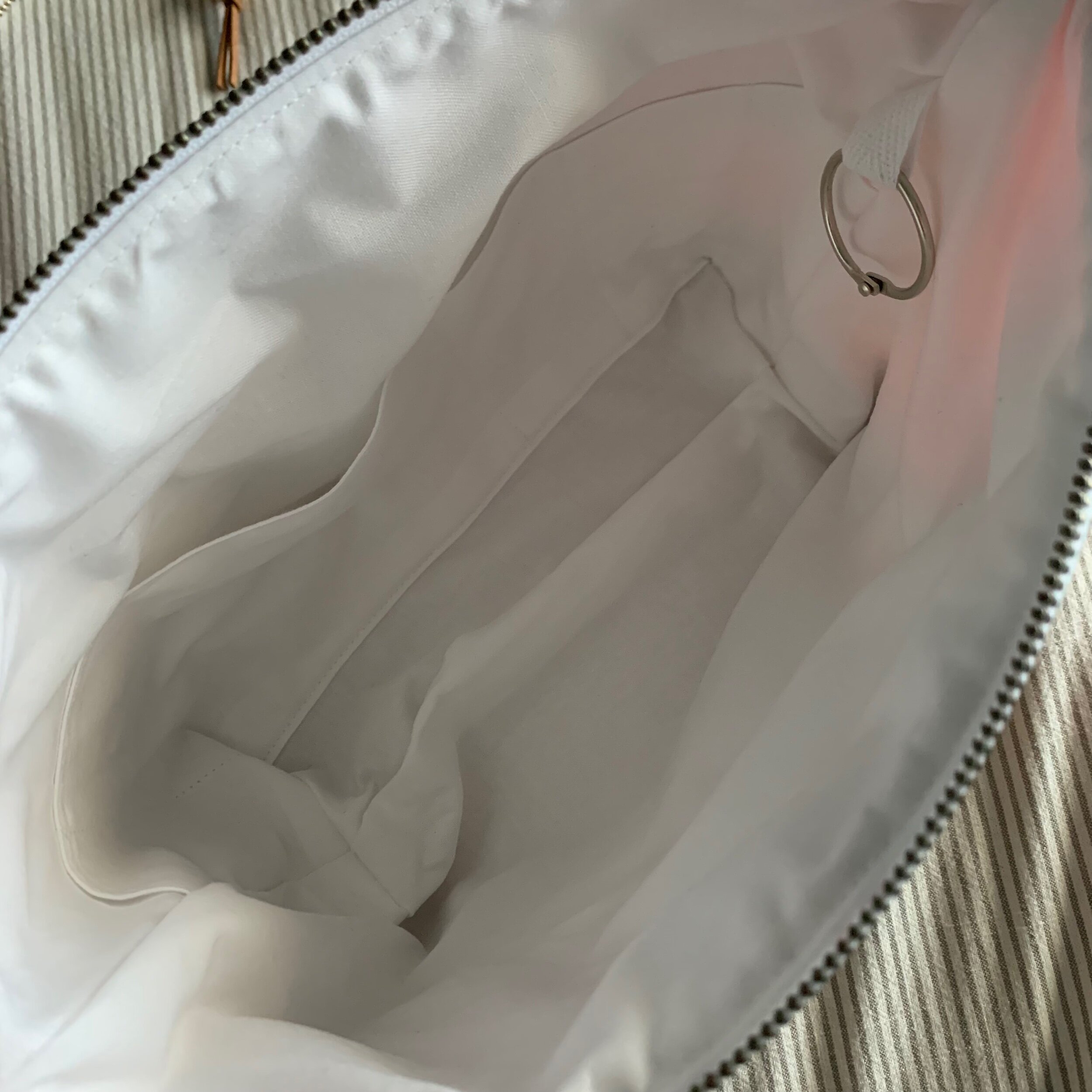 6DDDB070-D6DC-452D-BA18-50D870EB33C9