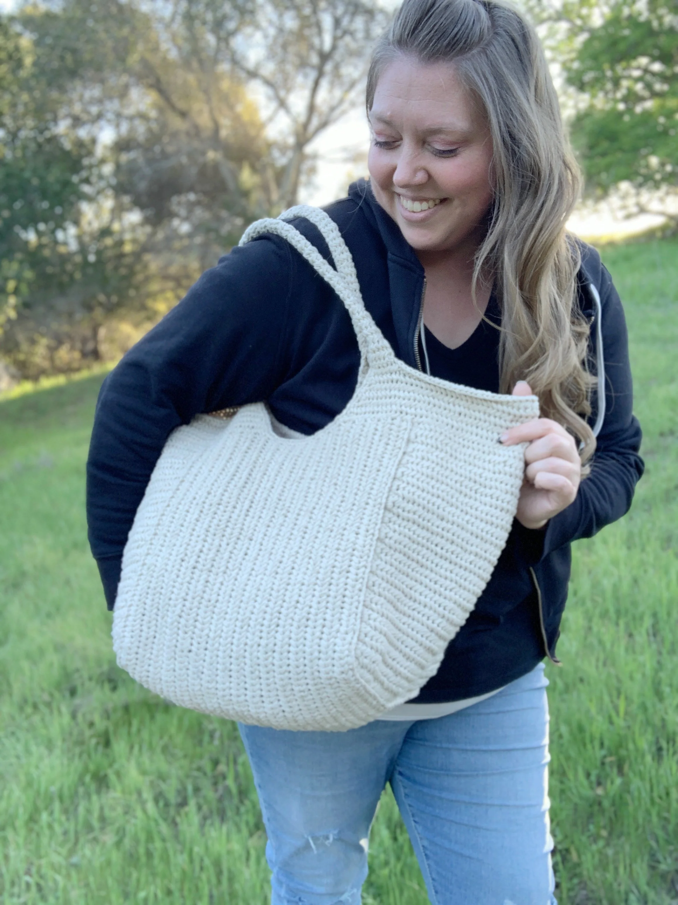 The Truitt Tote- Free Crochet Pattern
