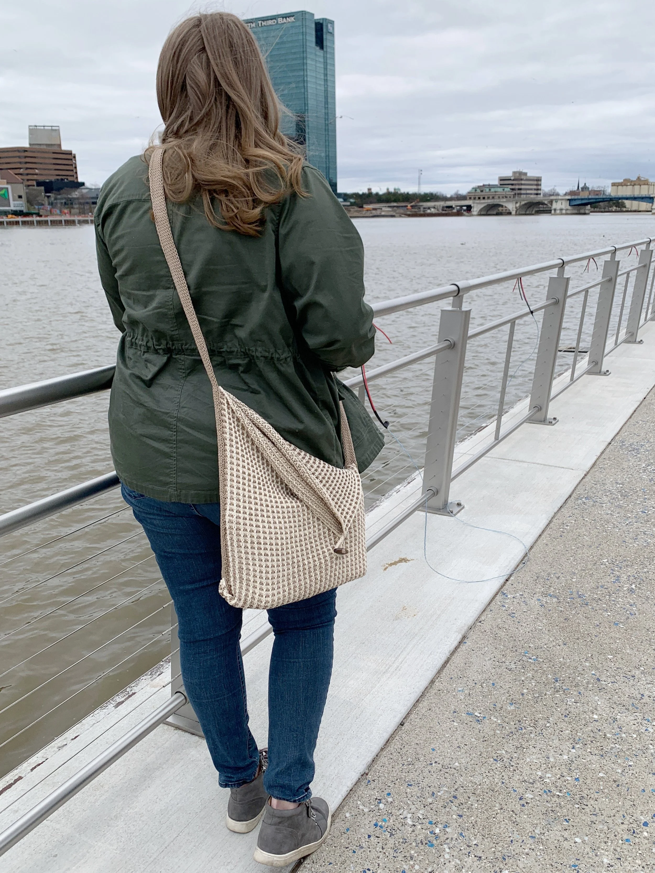 The Carson Crossbody- Free Knitting Pattern