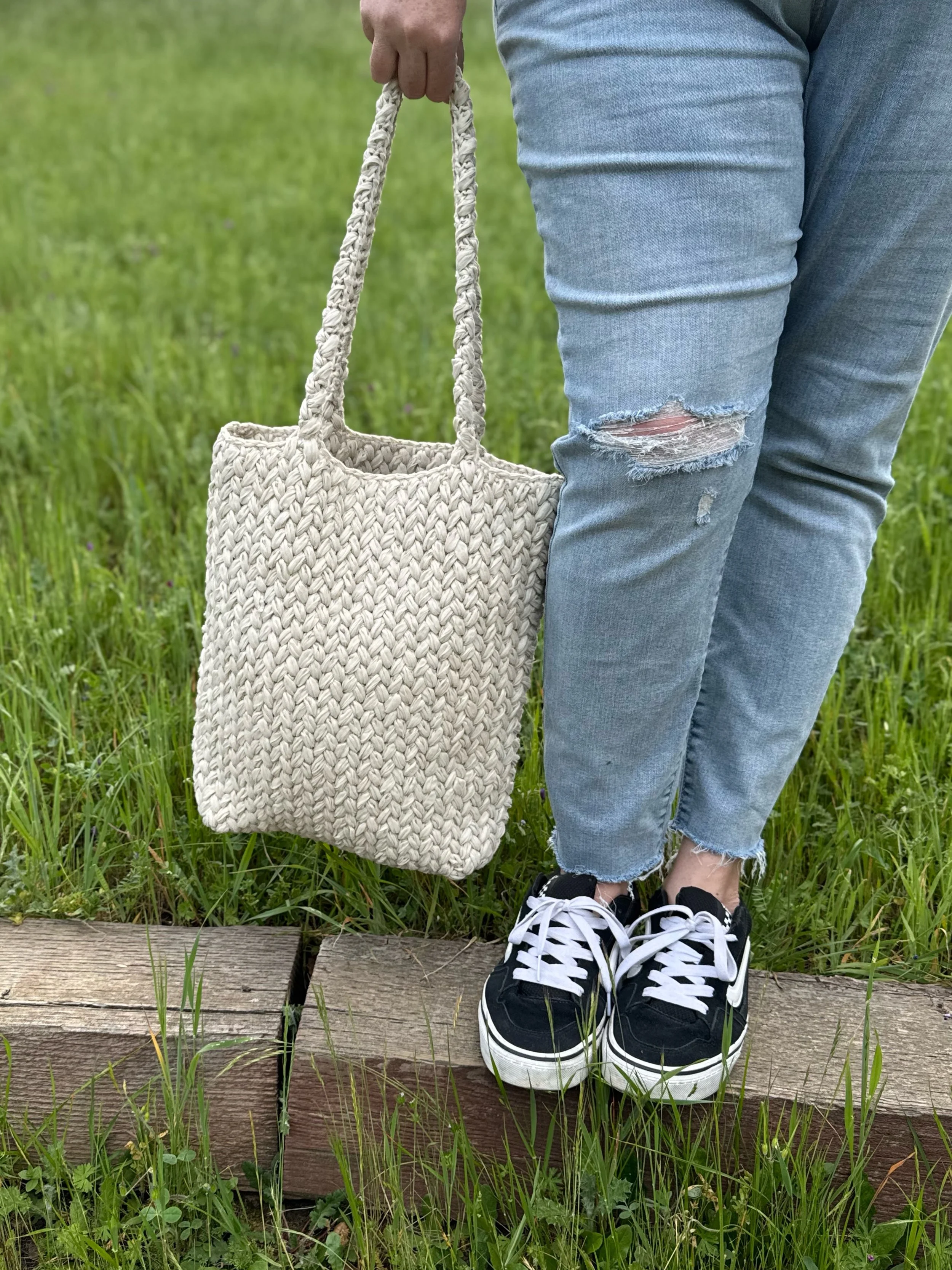 The Mini Marlowe Tote- Free Crochet Pattern