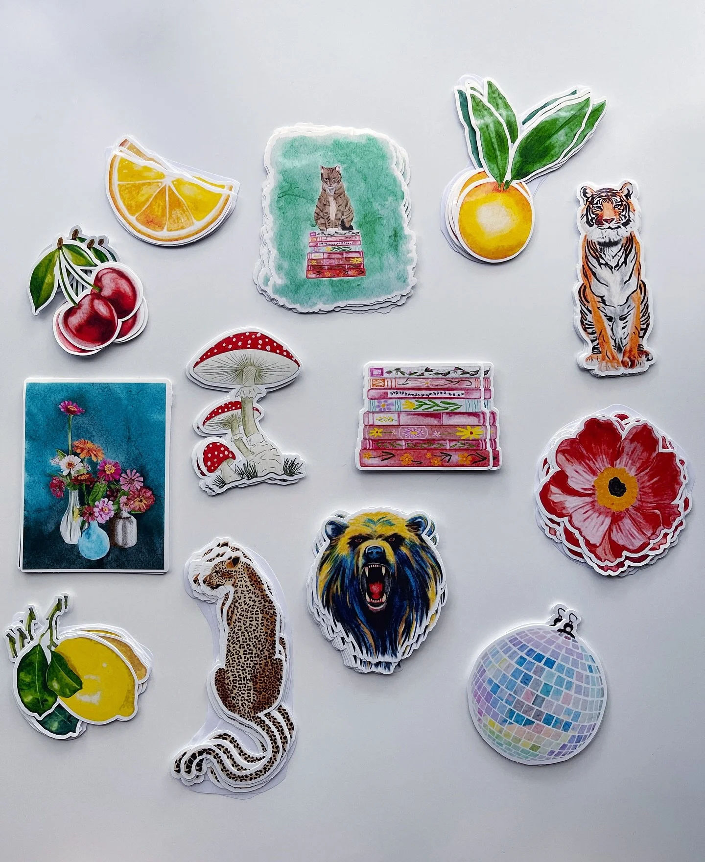 I&rsquo;ve been quietly working away, in between being in and out of town all summer, on things for the upcoming Book Fair Market at @soulandspiritsbrew with @shopmadeinmemphis on August 9th from 1-7!! I&rsquo;ve got more up my sleeve&hellip;

#bsart