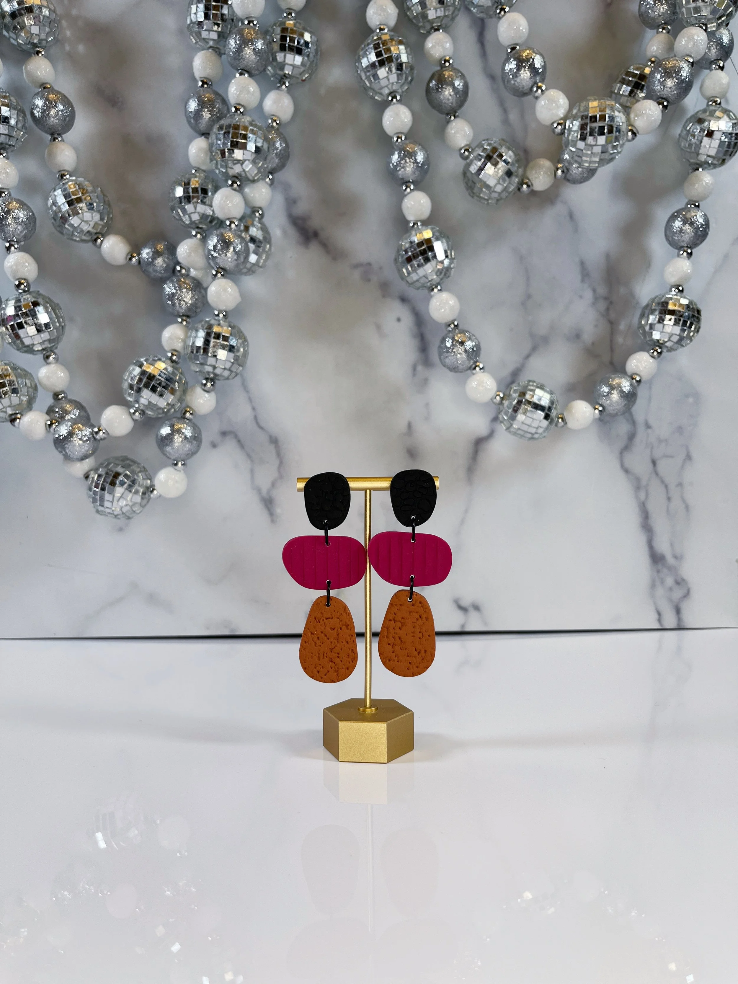 Pebbles - Black, Fuchsia, Caramel