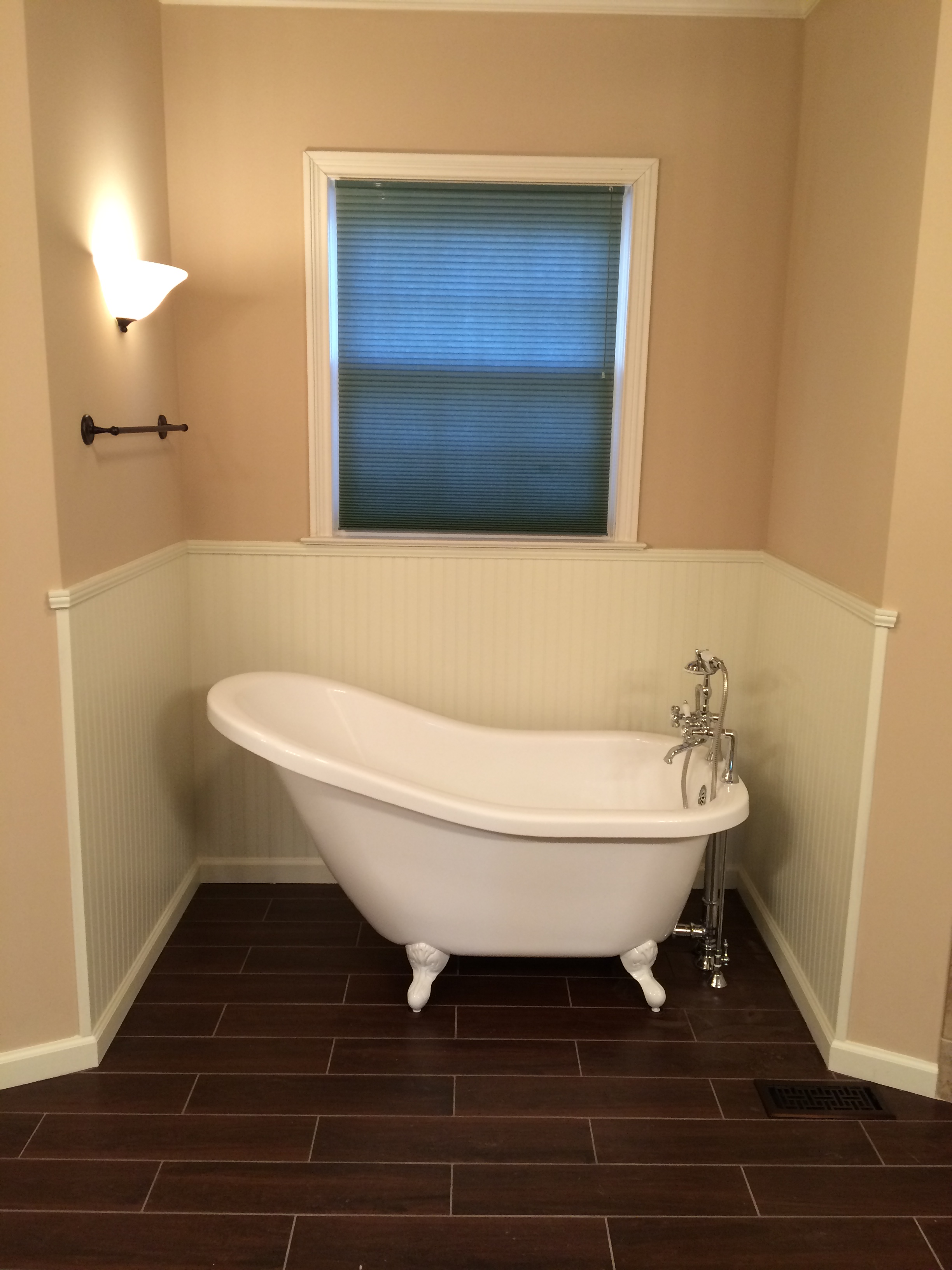 Townsend bathroom 5.JPG