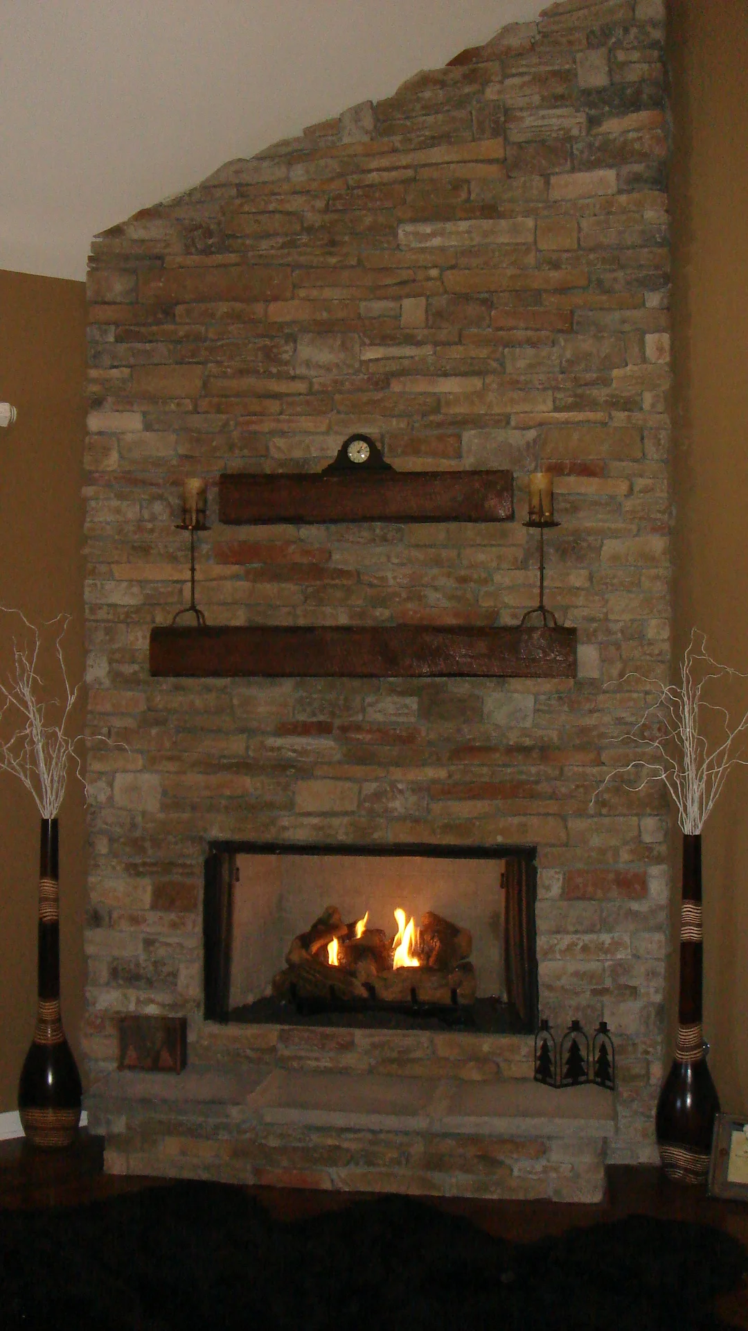 20 Andrews fireplace.JPG