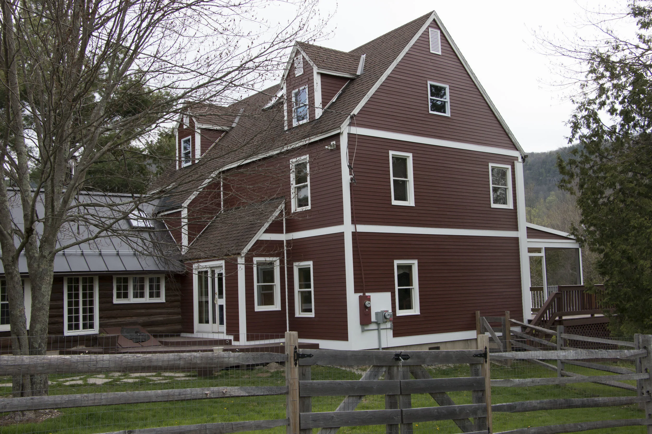 grim siding2.jpg