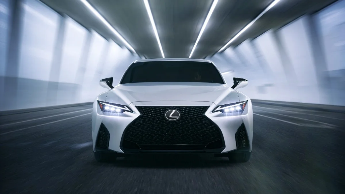 2021-lexus-is-sports-sedan-10.jpg