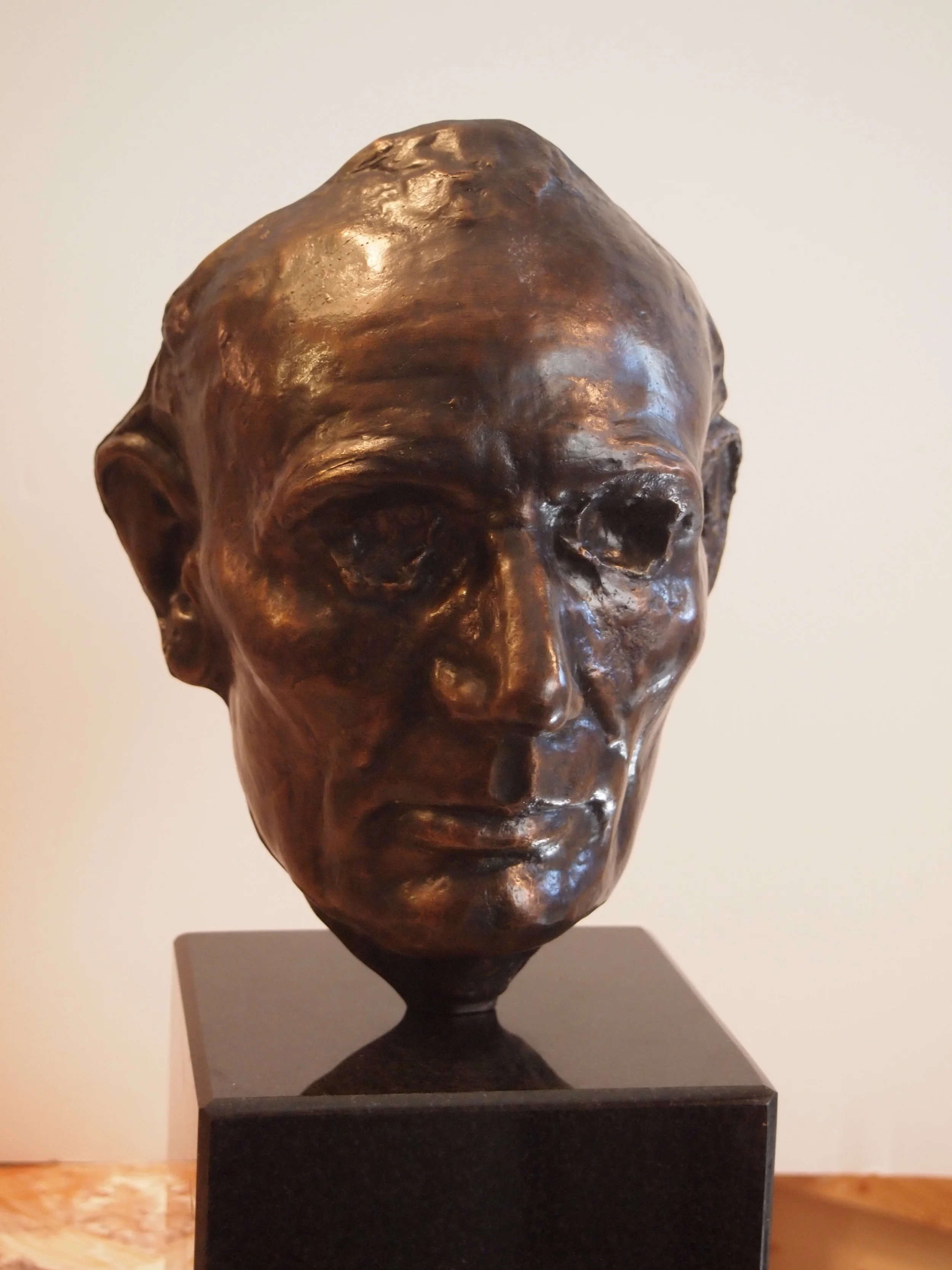Lincoln_Mask_Stratton_Sculpture_Studios_Bronze_Foundry.JPG