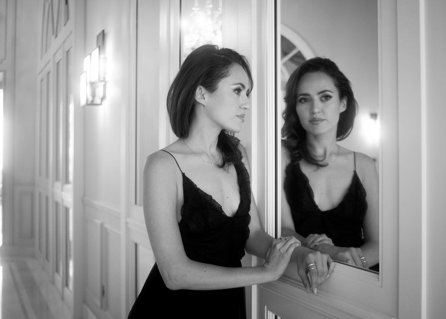 ❤️ 1&bull;23 &bull;&bull;&bull;
Grateful for another year of this beautifully crazy life in this mad mad world 🌹 C xx