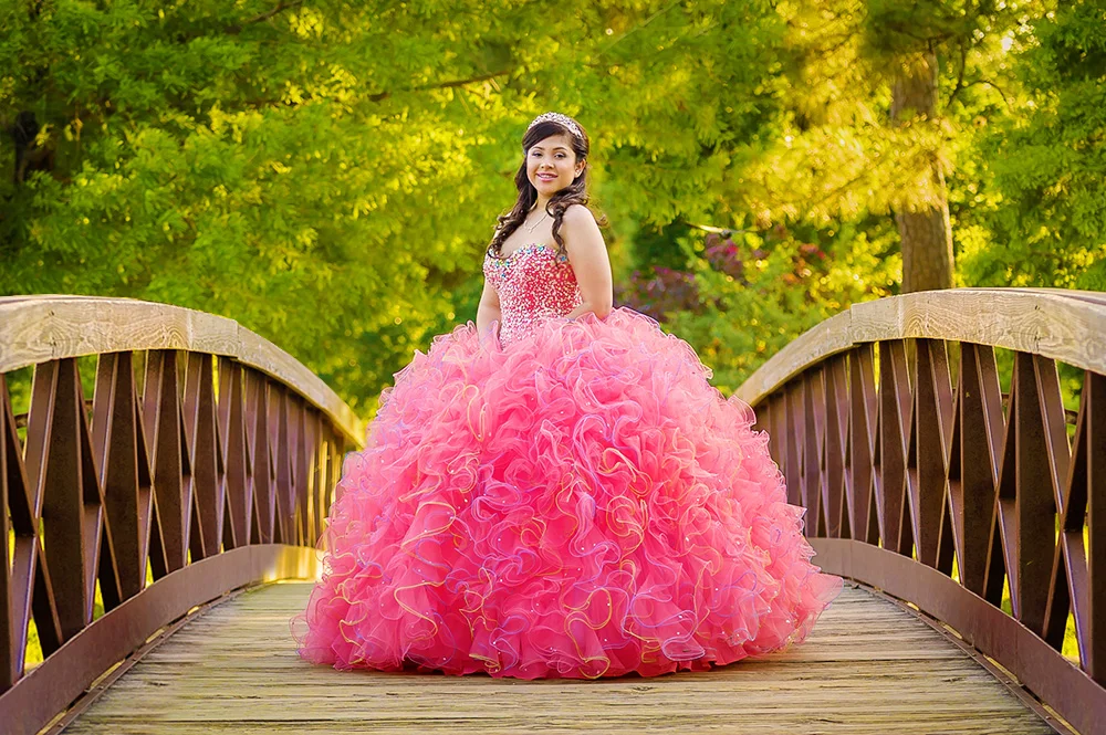 Xiomara, Sesion de Quinceanera por Lunabela Photography. Houston, Texas