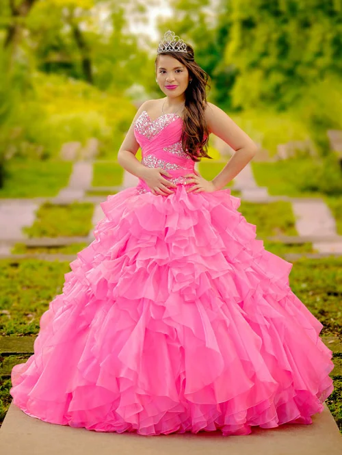 Brenda, Houston Quinceañera Session by Lunabela Photography - www.lunabela.com