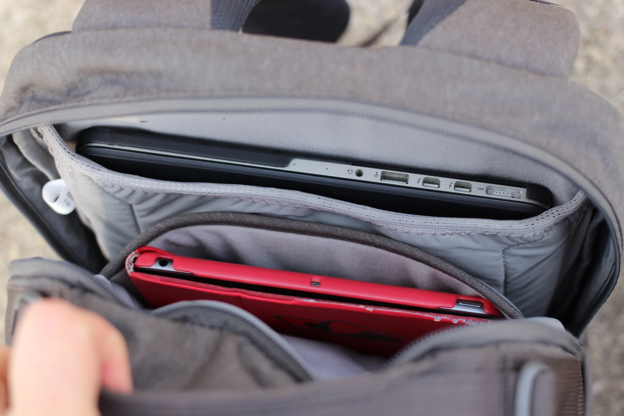 camelbak quantico daypack