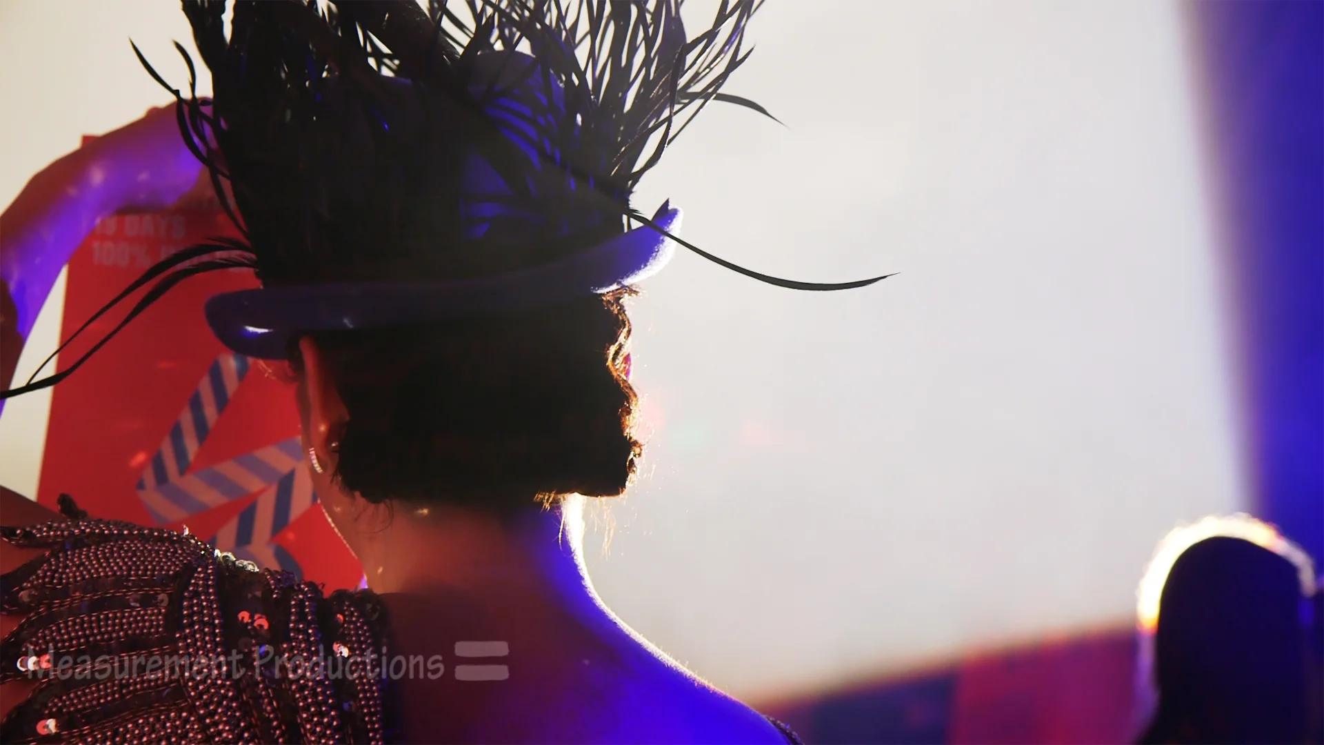 girl hat light.jpg