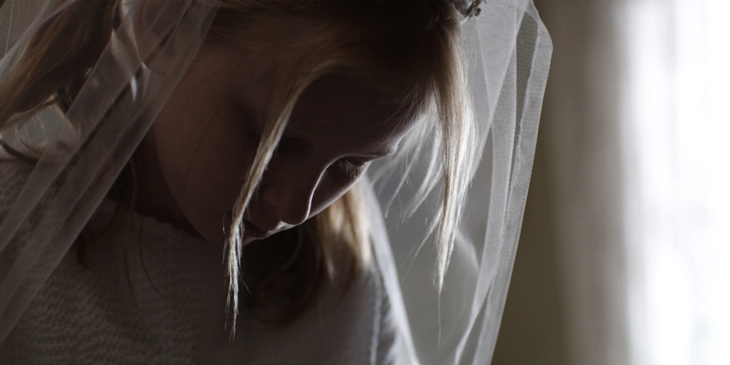 Margot-in-veil.jpg