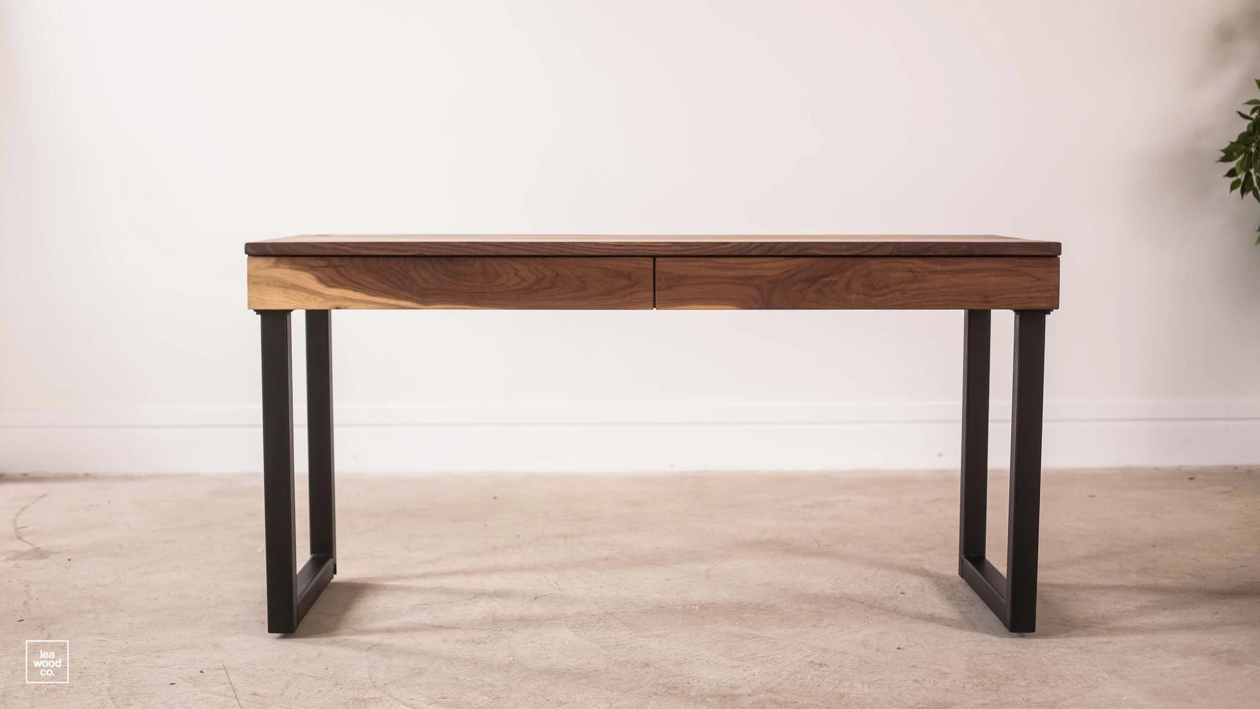 LWCstandard-Walnut-BlackSquareBase.jpg