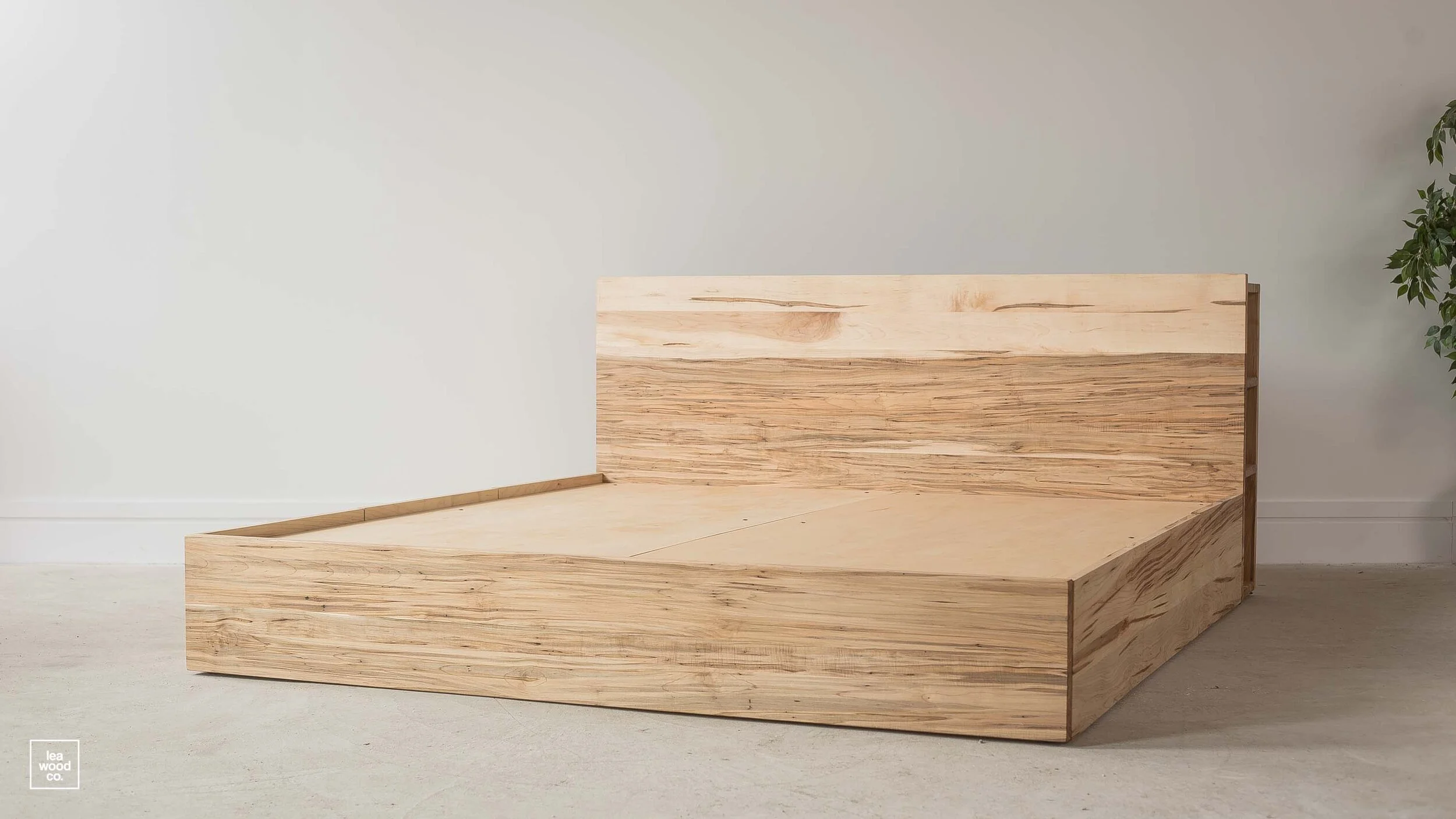 WormyMapleKingPlatformBed6Drawers-4.jpg