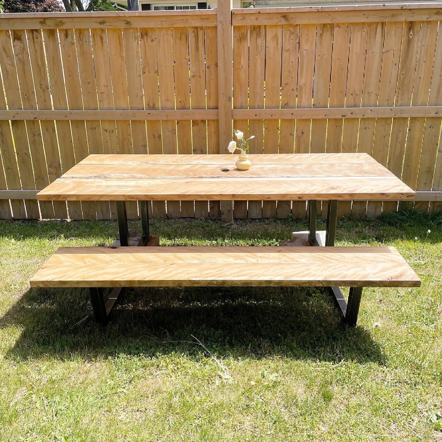 Our latest picnic-style dining table features beautiful beech wood and a steel frame. It also has an umbrella slot in the centre for some shade on these sunny days. This table is perfect for so many spaces, and can be fully customized to suit yours!
