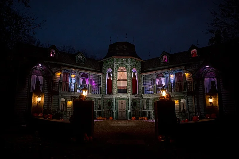 Steve &amp; Deb | A Halloween Wedding at Terror on the Fox