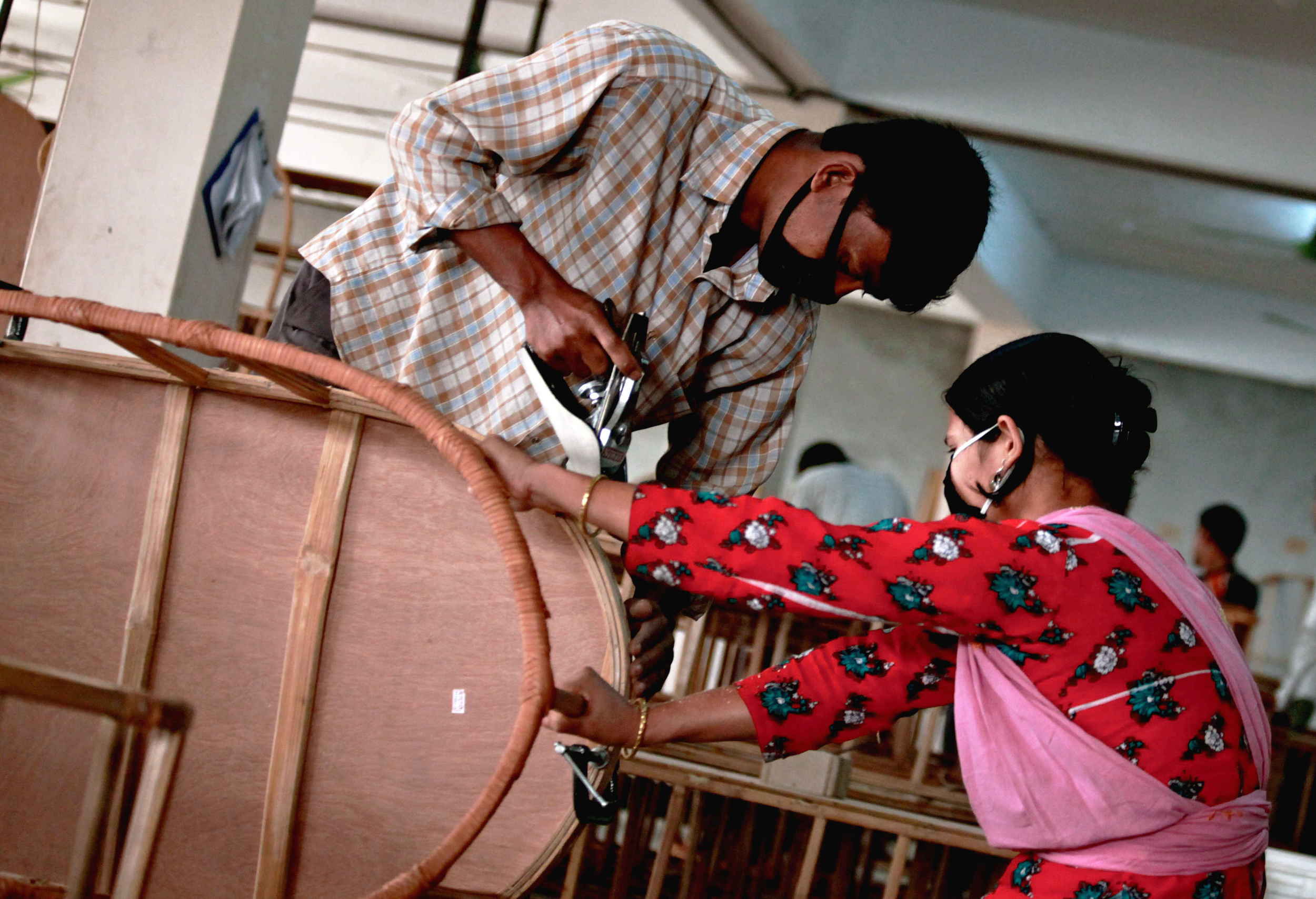 Sturdy frames are made using a bamboo rib and a ply board base
