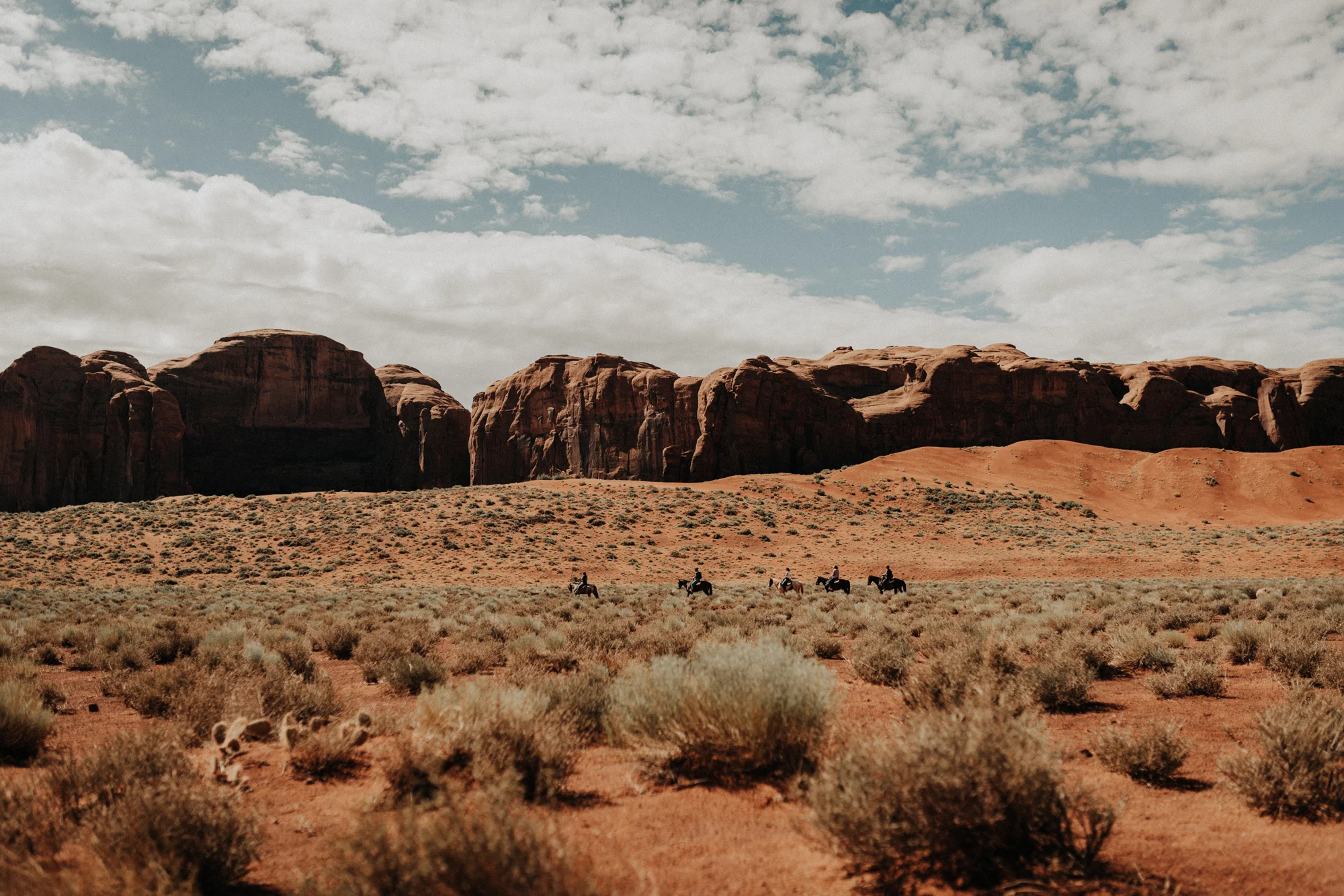 monument valley utah ut kylewillisphoto demurela horseback riding