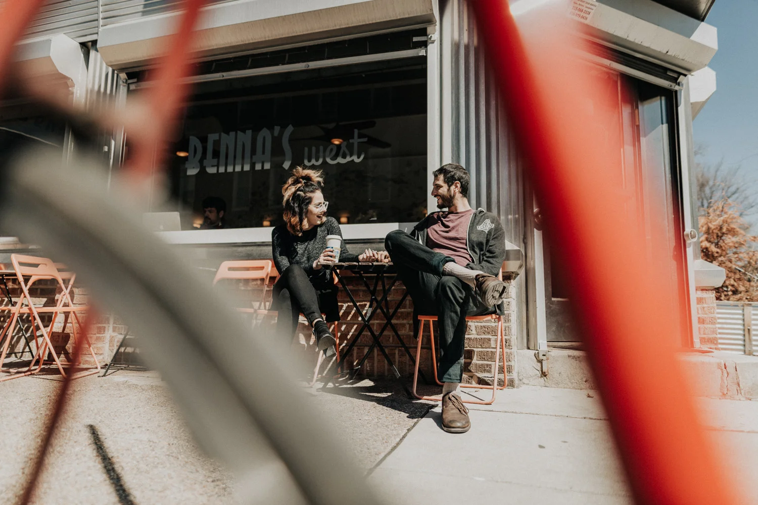 KyleWillisPhoto-South-Philadelphia-Bennas-West-Engagement-Couple-Photos-Photographer-Wedding