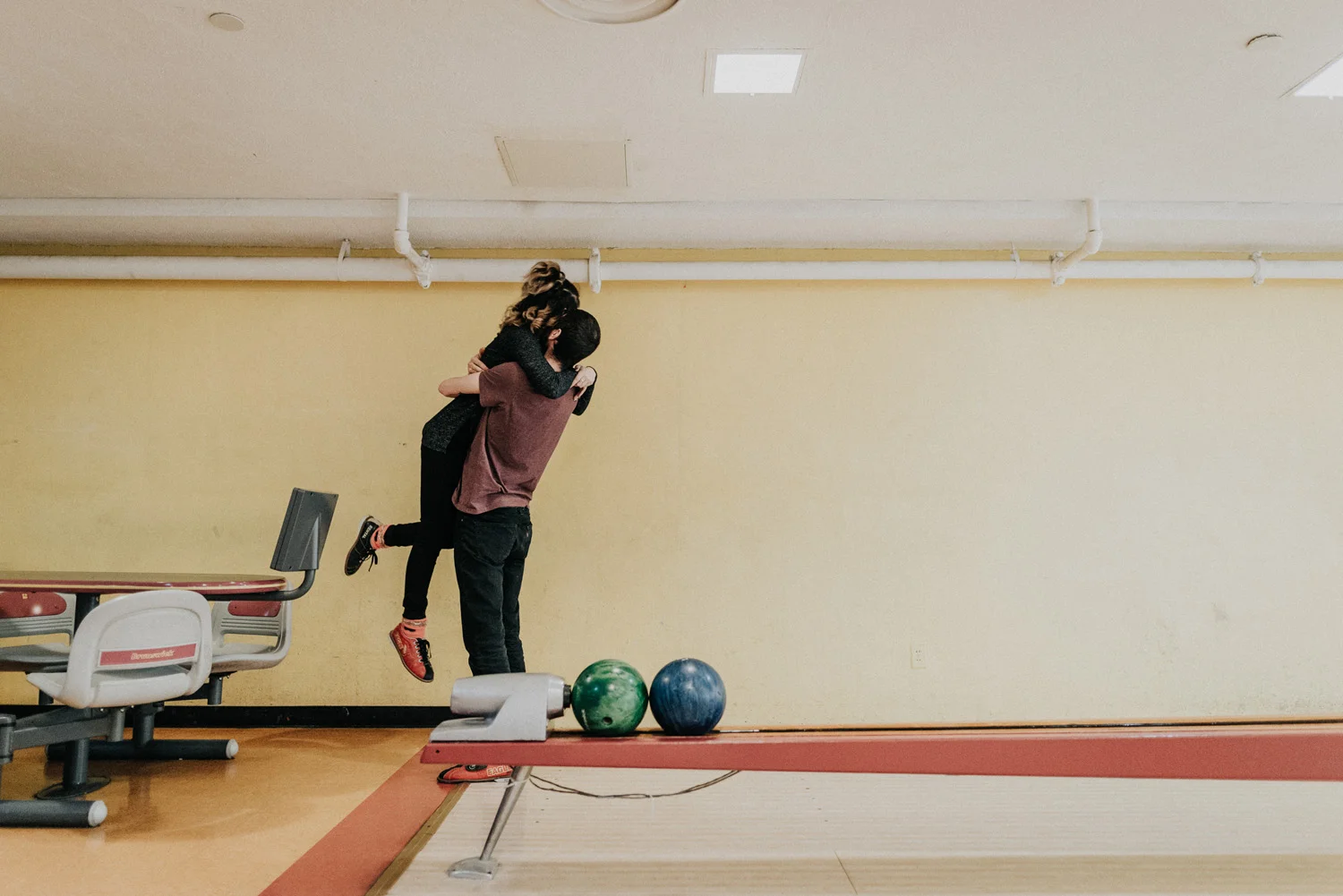 KyleWillisPhoto-South-Philadelphia-Bennas-West-Engagement-Couple-Photos-Photographer-Wedding