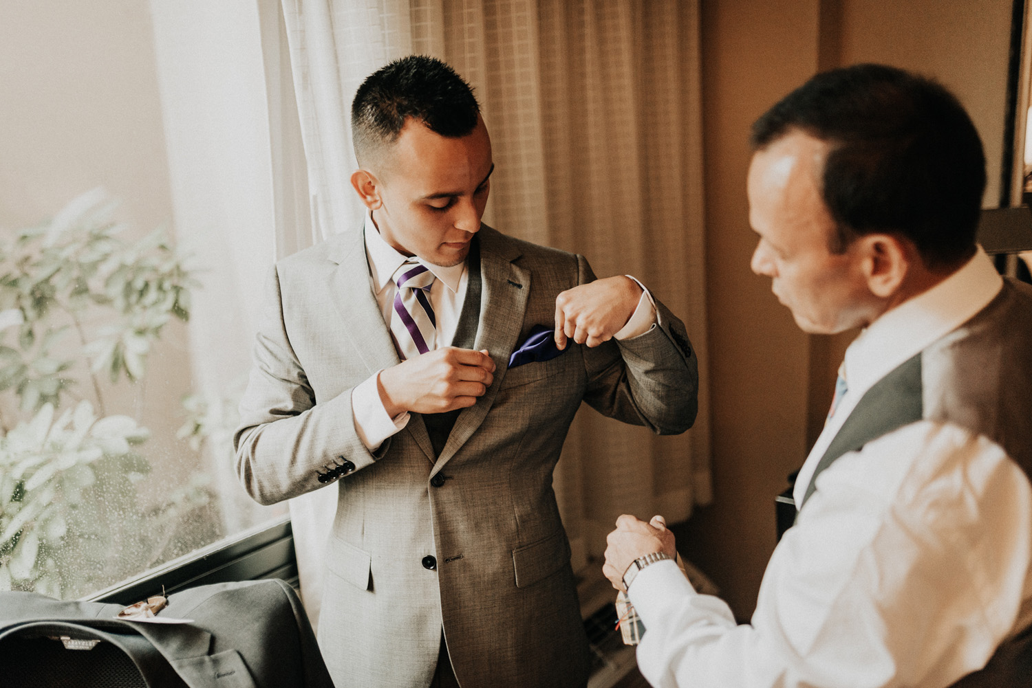 KyleWillisPhoto-Kyle-Willis-Photography-The-Radisson-Hotel-Freehold-New-Jersey-Wedding-Emerald-Ballroom-Spanish-Latino-Philadelphia-South-Engagement